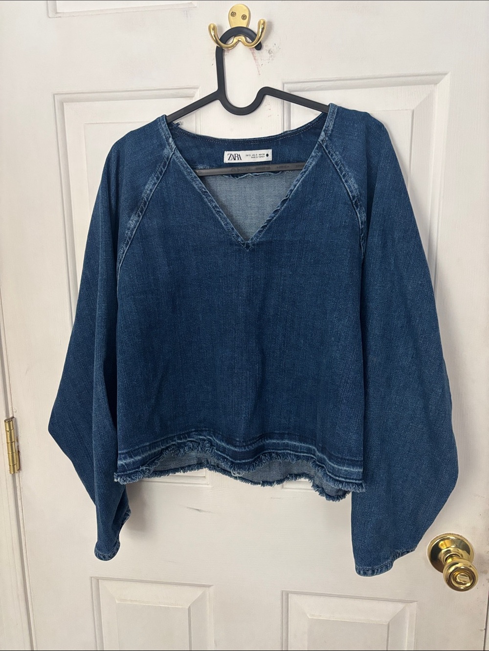 Zara Indigo Washed V-Neck Denim Pullover